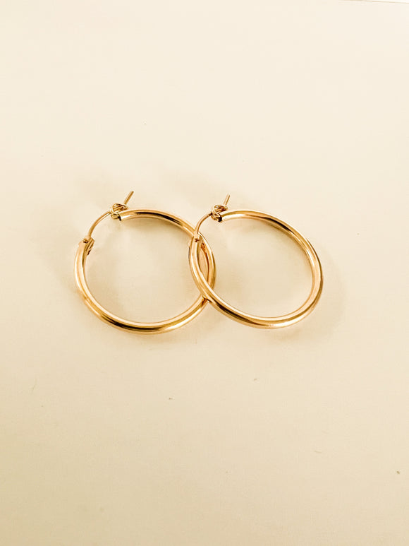 Gold Essential Hoop Earrings